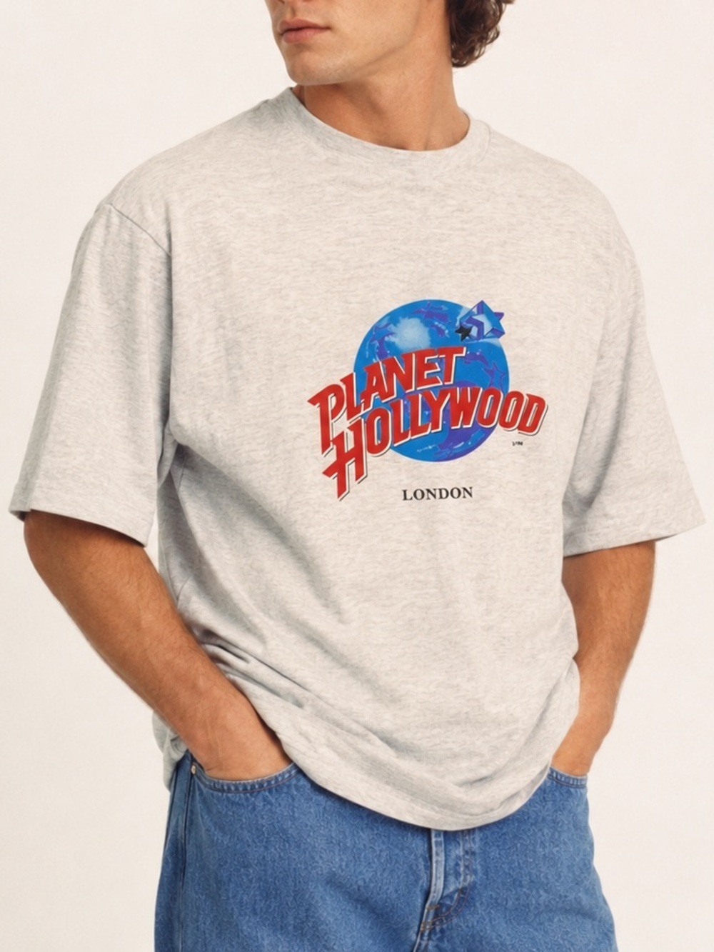 Vintage Planet Hollywood London T-Shirt – Gray Graphic Tee – True Vintage